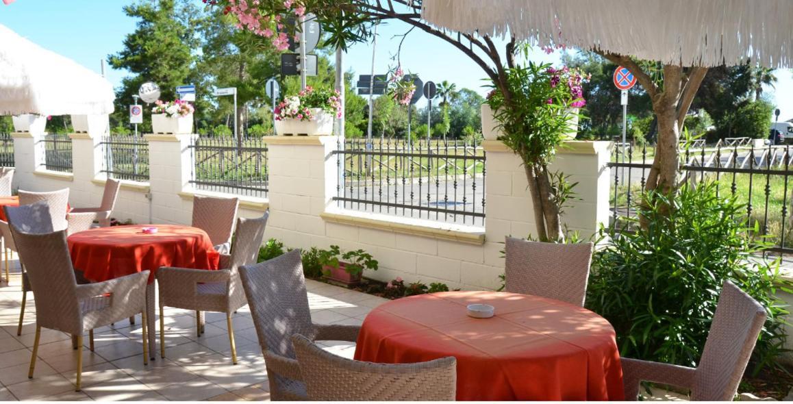 Hotel Excelsior Montesilvano Luaran gambar