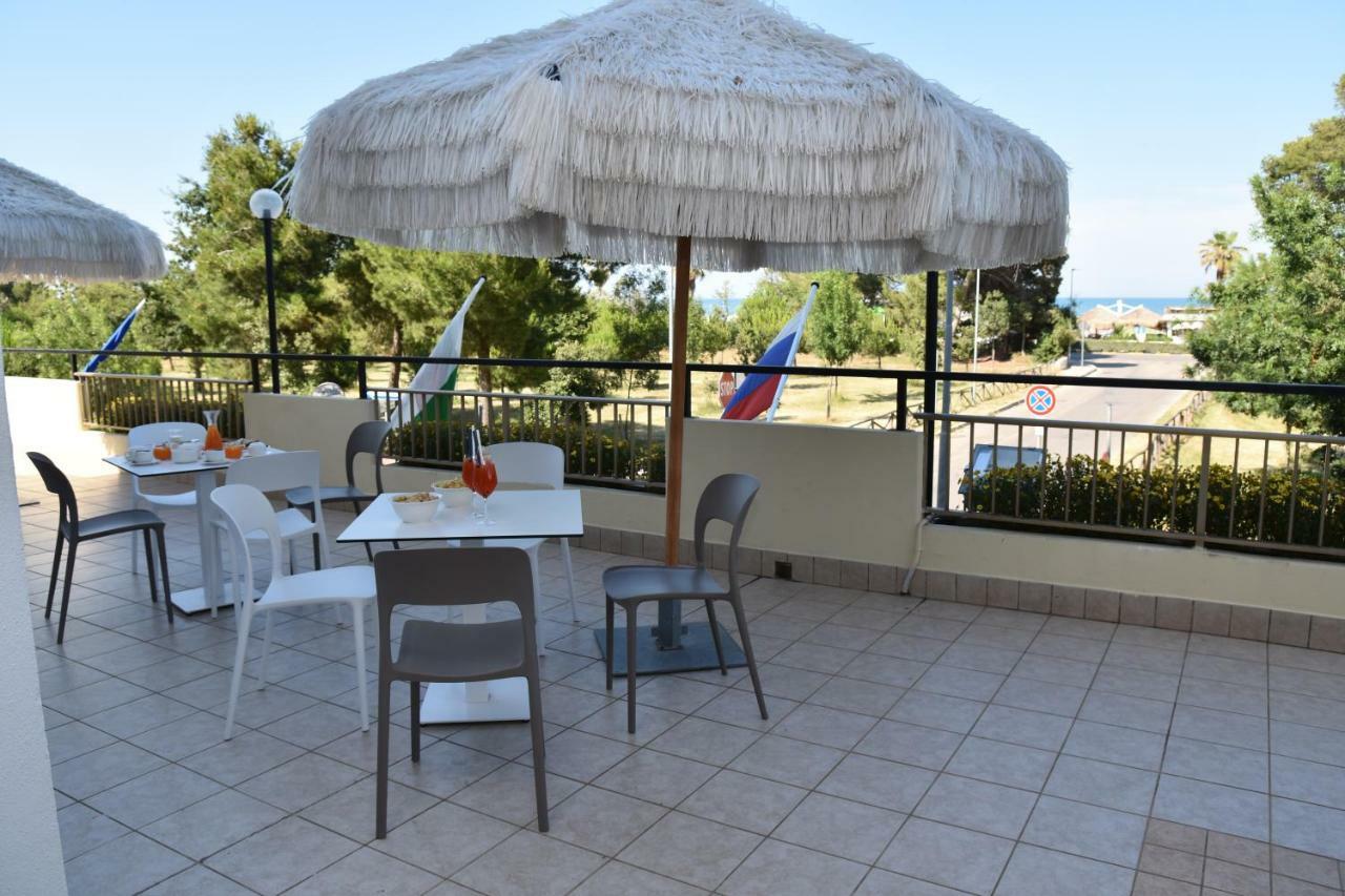 Hotel Excelsior Montesilvano Luaran gambar