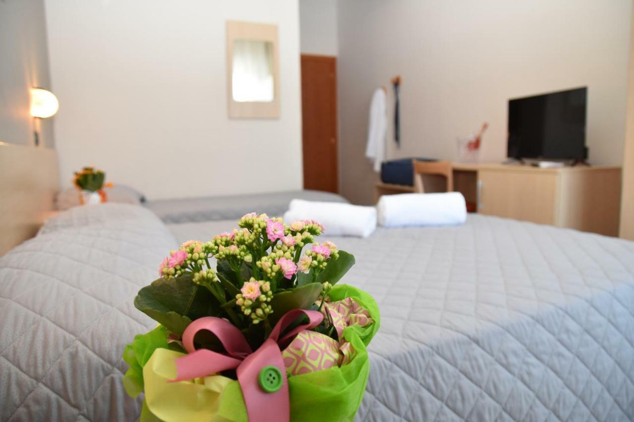 Hotel Excelsior Montesilvano Luaran gambar