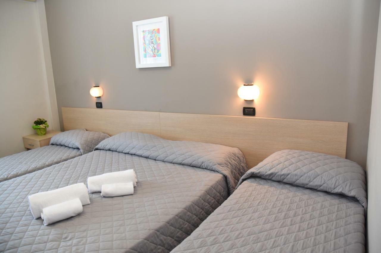 Hotel Excelsior Montesilvano Luaran gambar