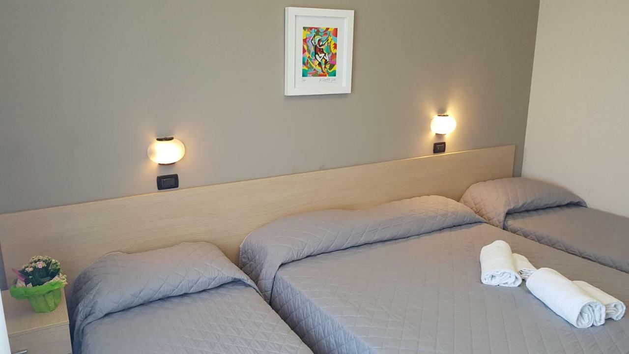 Hotel Excelsior Montesilvano Luaran gambar