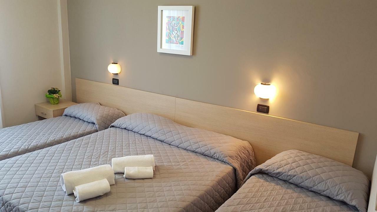 Hotel Excelsior Montesilvano Luaran gambar